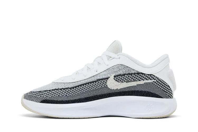 Кроссовки Nike GT Hustle Academy EP 'White Black Light Bone'
