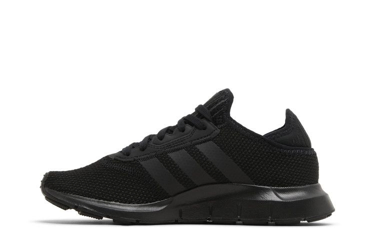 swift-run-x-j-triple-black-fy2153_02