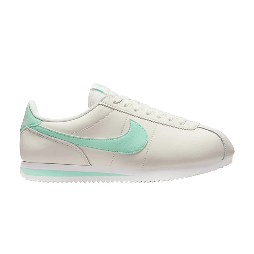 Krossovki-Nike-Wmns-Cortez-Sail-Mint-Foam-White