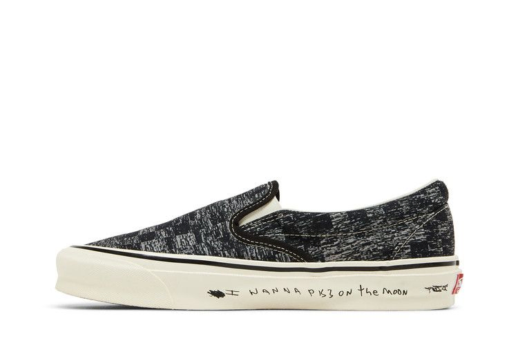 Кроссовки Vans Raised By Wolves x OG Classic Slip-On LX 'TV Static'