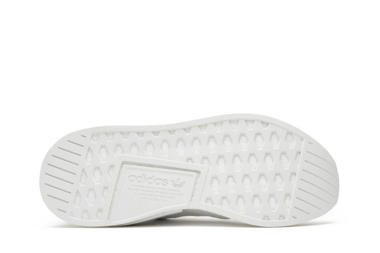 nmd_r2-by9914_02