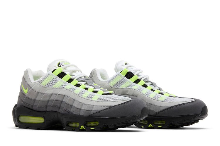 air-max-95-og-neon-2018-554970-071-18_07