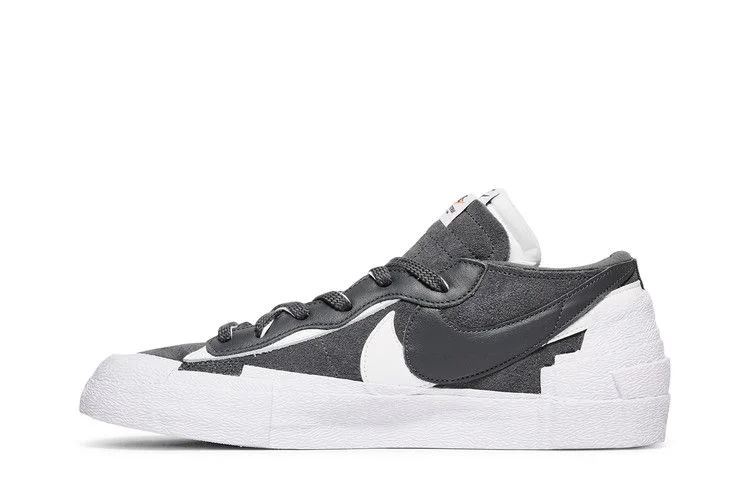 Кроссовки sacai x Nike Blazer Low 'Iron Grey'