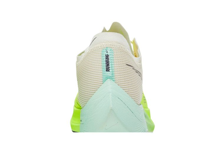Кроссовки Nike ZoomX Vaporfly NEXT% 2 'Coconut Milk Ghost Green'