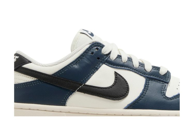 Кроссовки Nike Wmns Dunk Low 'Armory Navy'