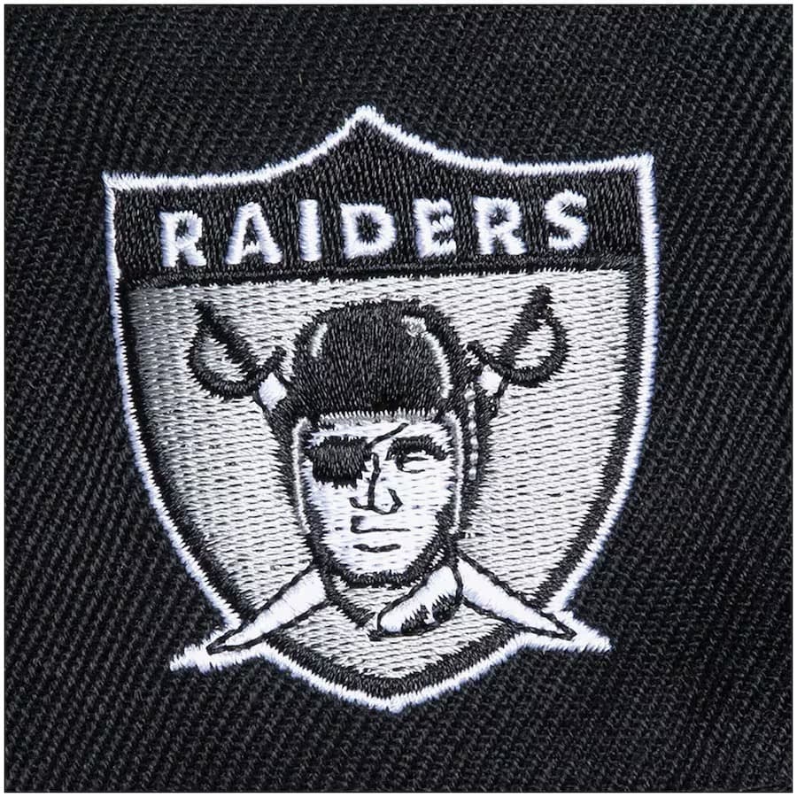 Бейсболка Mitchell & Ness Black Oakland Raiders Triple Play Snapback Hat