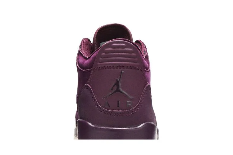 Кроссовки Wmns Air Jordan 3 Retro 'Bordeaux'