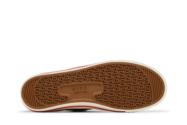 gucci-tennis-1977-black-ivory-606111-un320-1291_03
