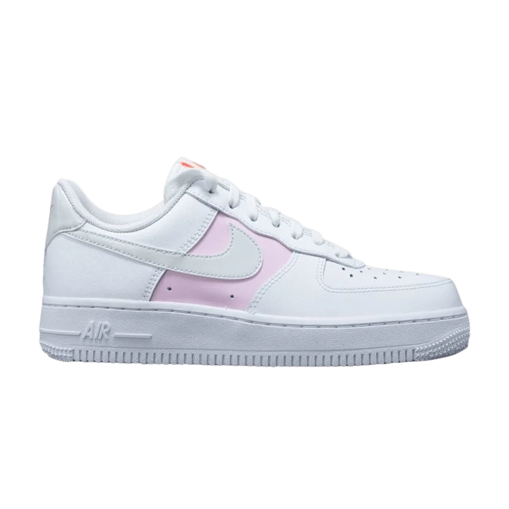 Krossovki-Nike-Wmns-Air-Force-1-07-SE-Premium-White-Pink-Foam