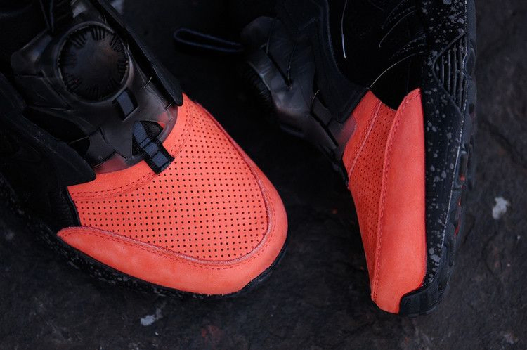 ronnie-fieg-x-disc-blaze-og-coa-356608-01_02