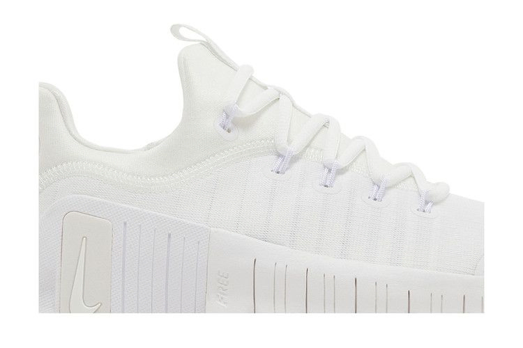 Кроссовки Nike Wmns Free Metcon 6 'Platinum Tint'