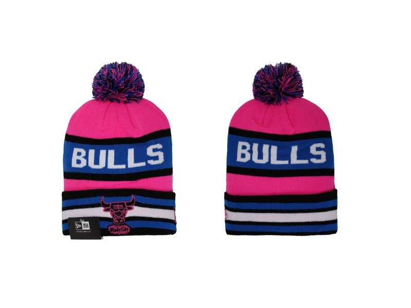 Шапка Chicago Bulls Windy City с помпоном