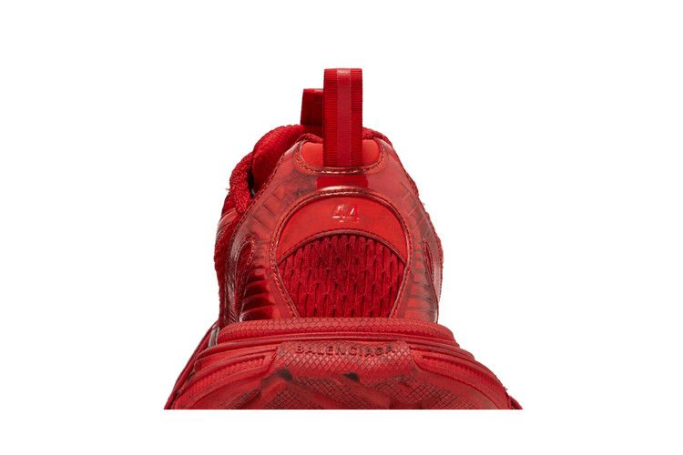 Кроссовки Balenciaga 3XL Sneaker 'Worn-Out - Red'