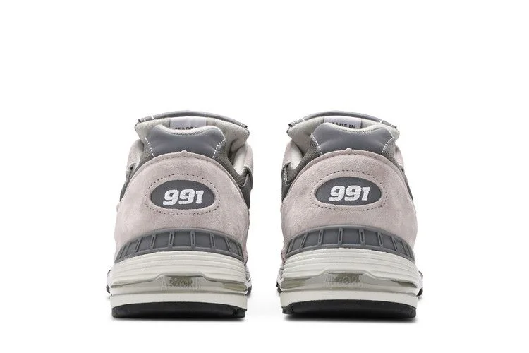 Кроссовки New Balance Men's 991 Made in England 'Grey White'