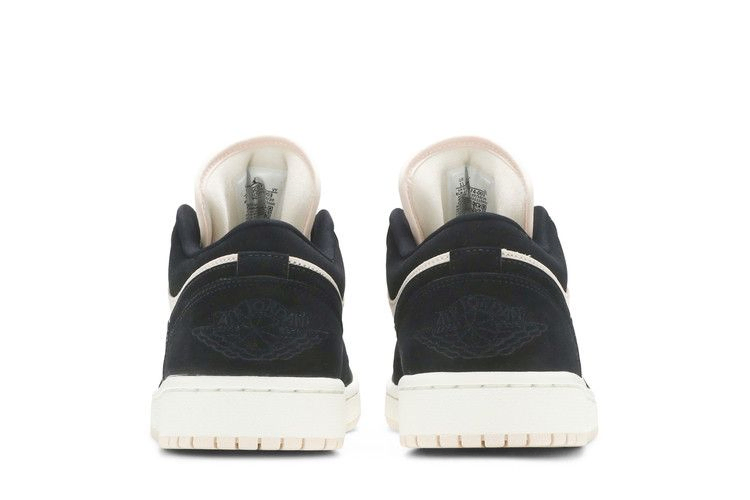 Кроссовки Wmns Air Jordan 1 Low 'Black Guava Ice'