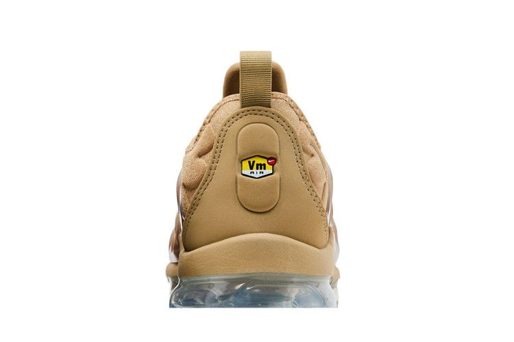 Кроссовки Nike Air VaporMax Plus 'Parachute Beige'