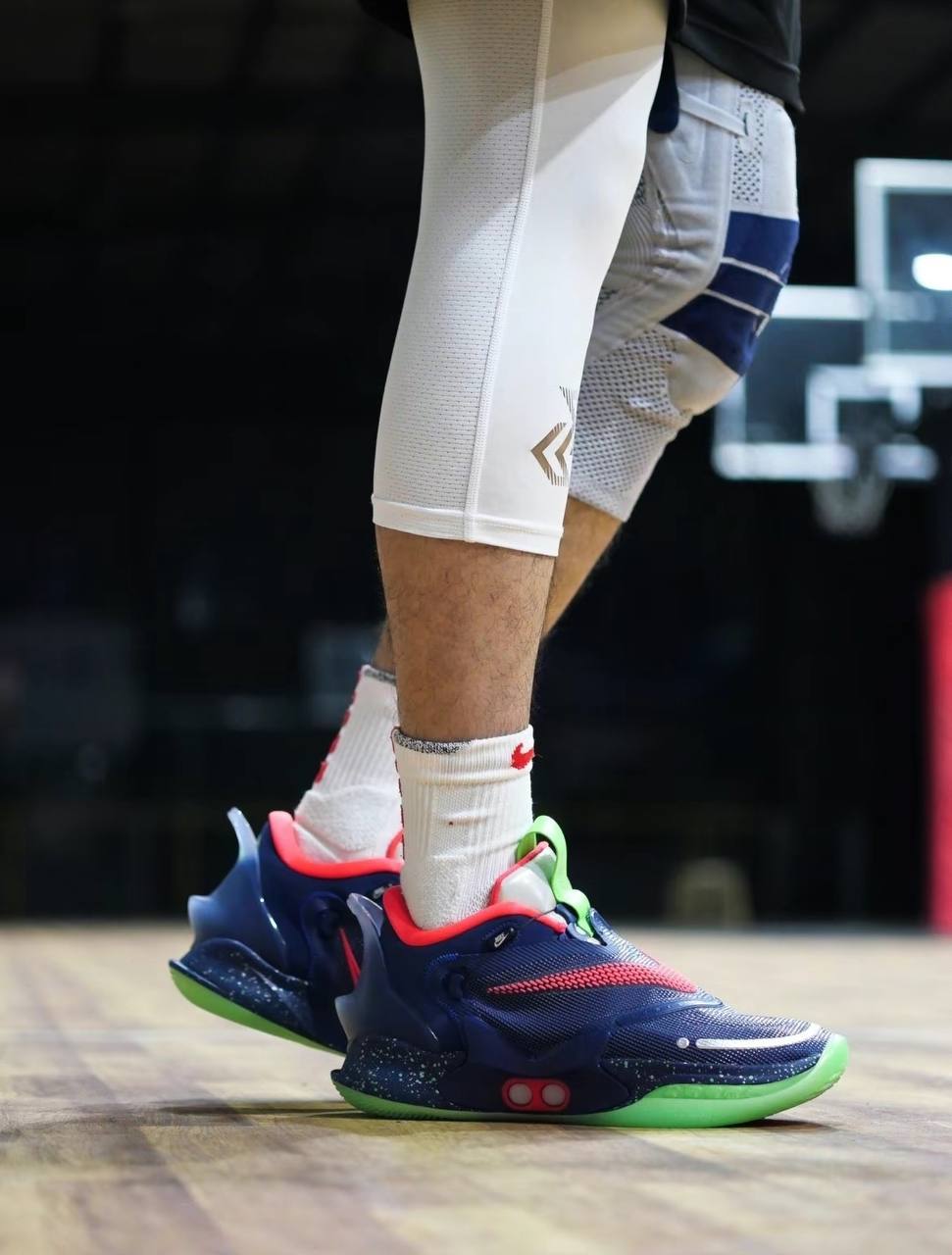 Кроссовки Nike Adapt BB 2.0 Planet of Hoops