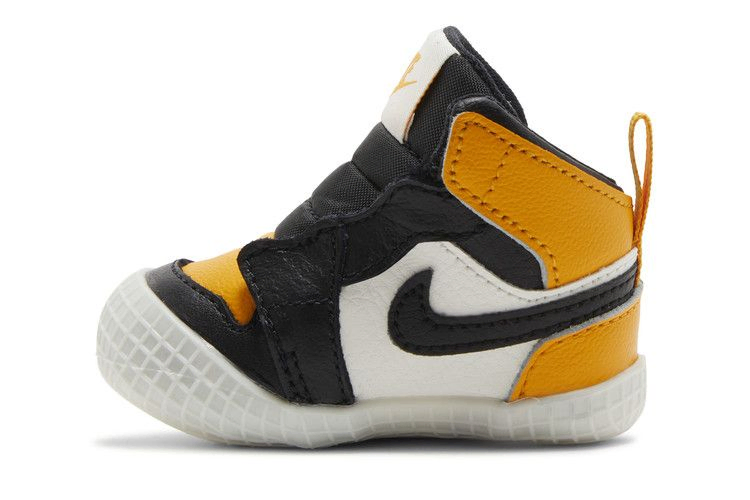 air-jordan-1-crib-bootie-yellow-toe-at3745-711_02