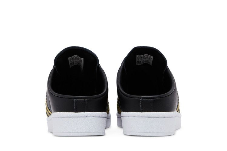 wmns-superstar-mule-black-gold-metallic-fz2268_05