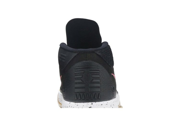 kobe-a-d-black-gum-922482-006_06