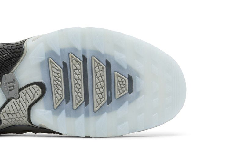 air-max-plus-drift-light-smoke-grey-fd4290-002_04