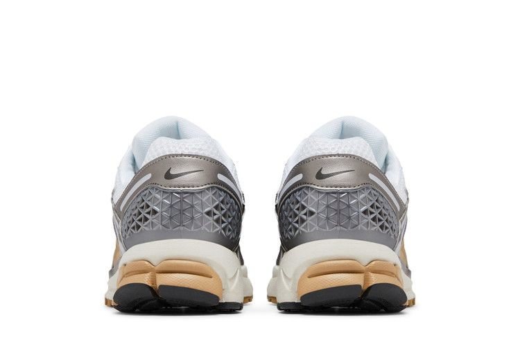 Кроссовки Nike Air Zoom Vomero 5 'Metallic Pewter'