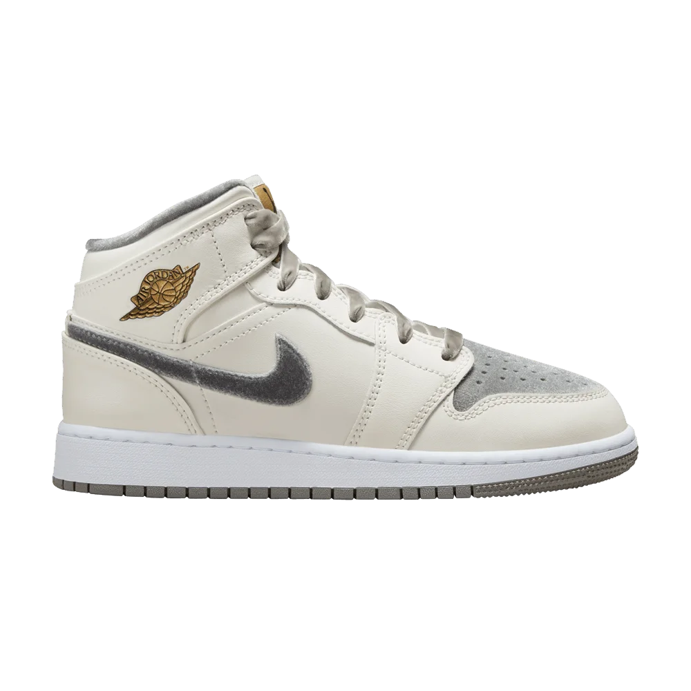 Krossovki-Air-Jordan-1-Mid-SE-GS-Pewter-Velvet-Toe