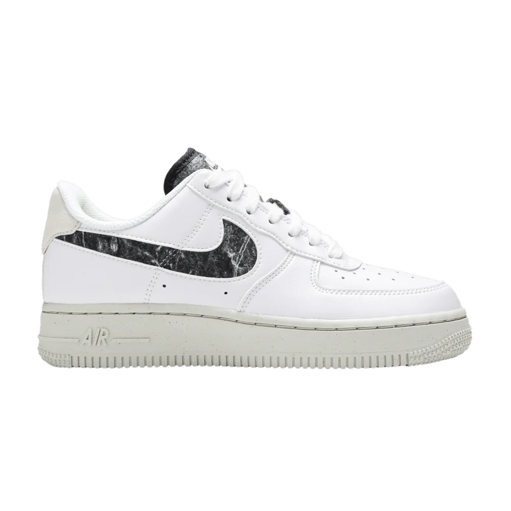 Krossovki-Nike-Wmns-Air-Force-1-07-SE-Recycled-Wool-Pack-White-Black