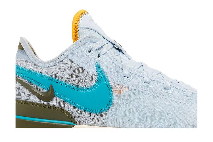 zoom-lebron-nxxt-gen-blue-tint-dr8784-400_01