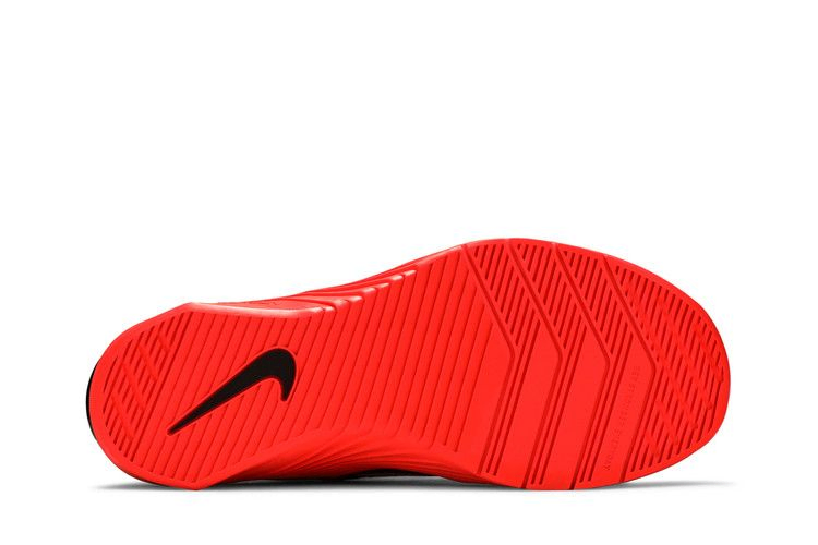 wmns-metcon-6-beyond-pink-flash-crimson-at3160-660_03