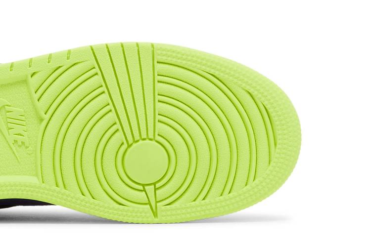 air-jordan-1-mid-se-gs-volt-vivid-orange-fd8795-700_04