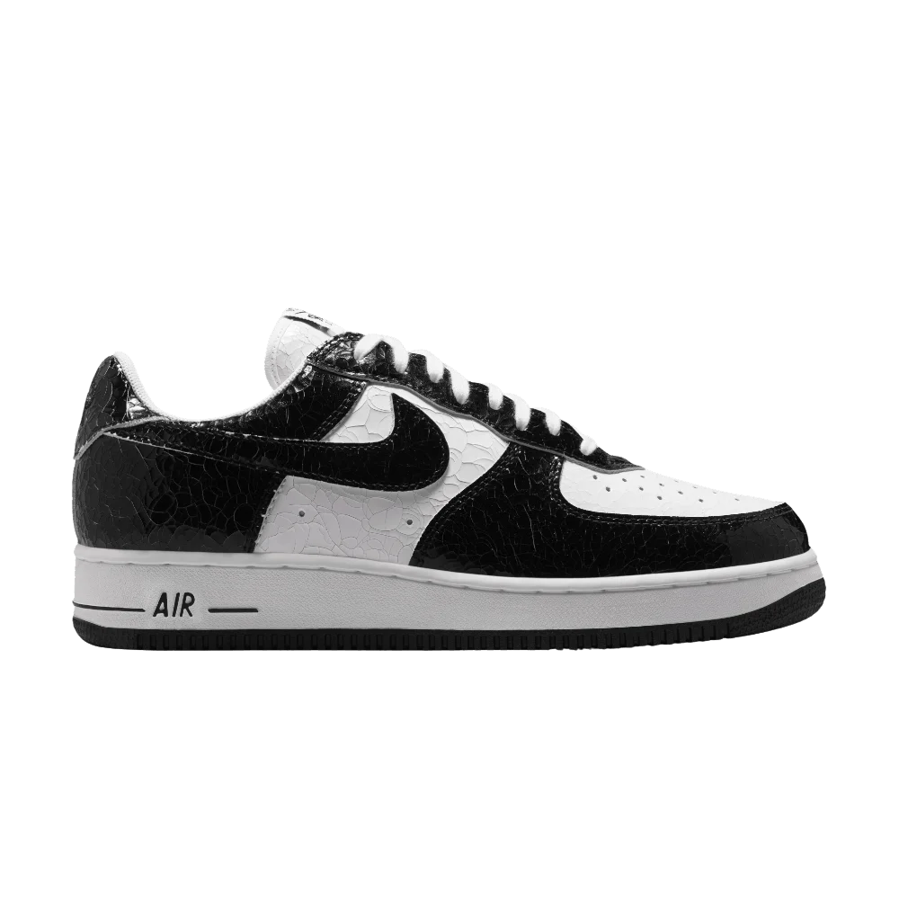 Krossovki-Nike-Air-Force-1-01-Cracked-Leather-Pack-Black-White