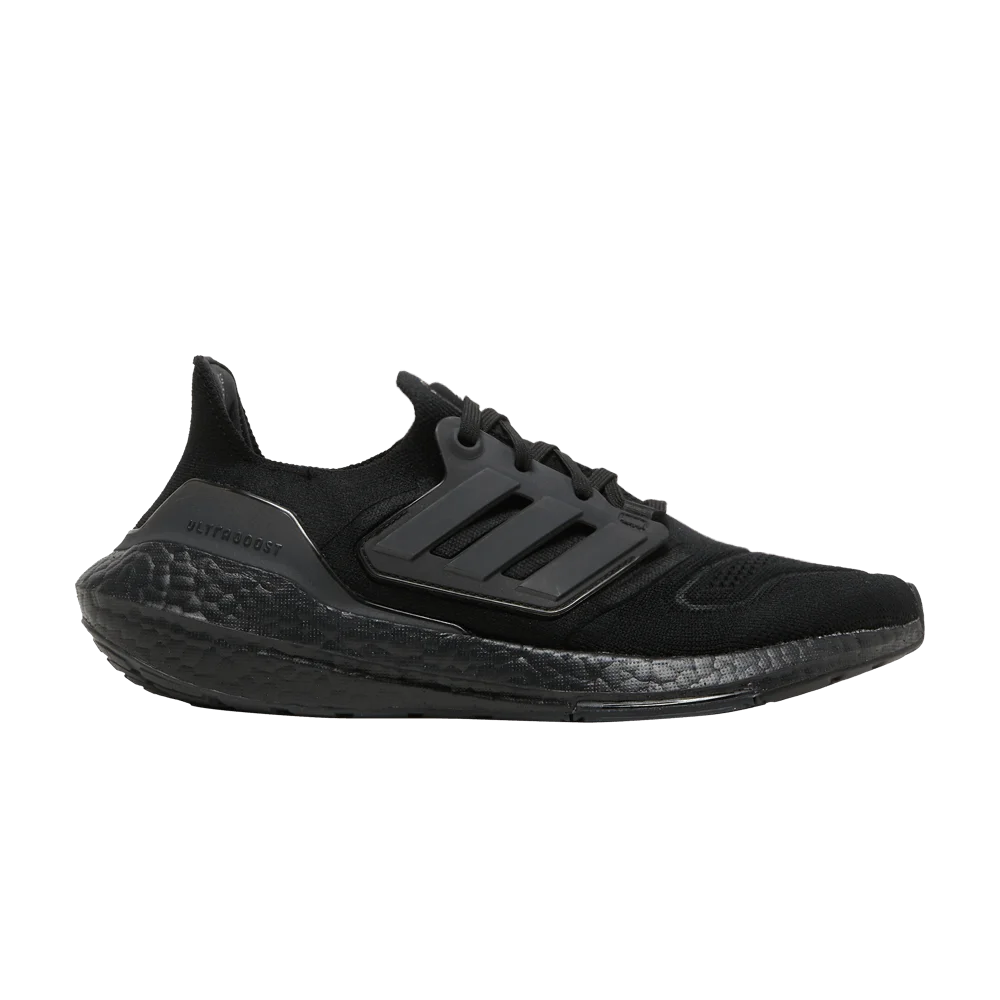 Krossovki-adidas-Wmns-UltraBoost-22-Triple-Black