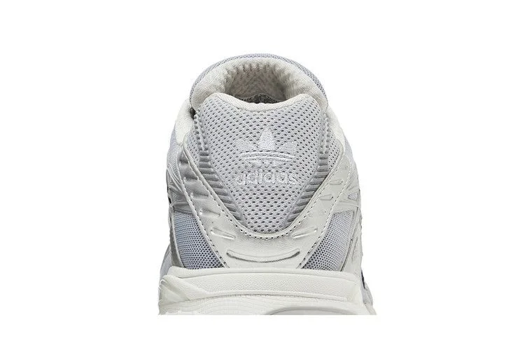 Кроссовки adidas Adistar Cushion 'Silver Metallic'