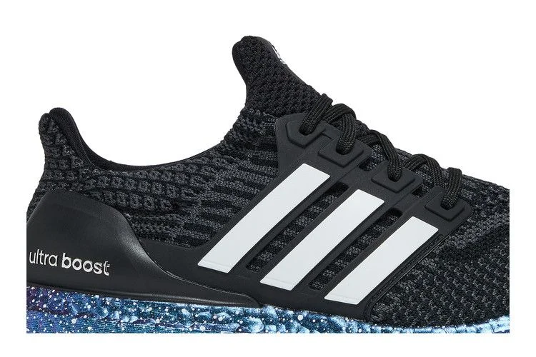 Krossovki-Adidas-UltraBoost-5.0-DNA-Black-Blue-Metallic-1