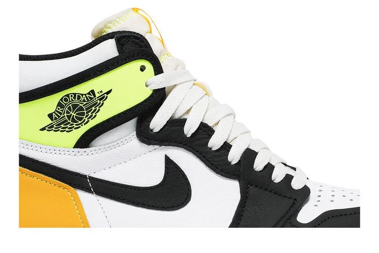 Krossovki-Air-Jordan-1-Retro-High-OG-Volt-Gold-1