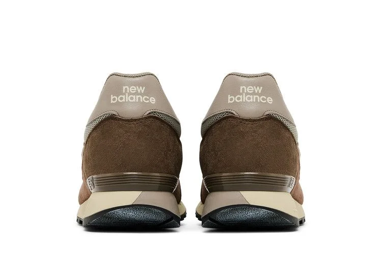Krossovki-AURALEE-x-New-Balance-475-London-Fog-5