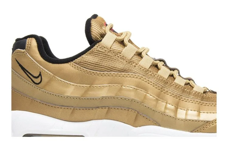 Krossovki-Nike-Wmns-Air-Max-95-QS-Metallic-Gold-1