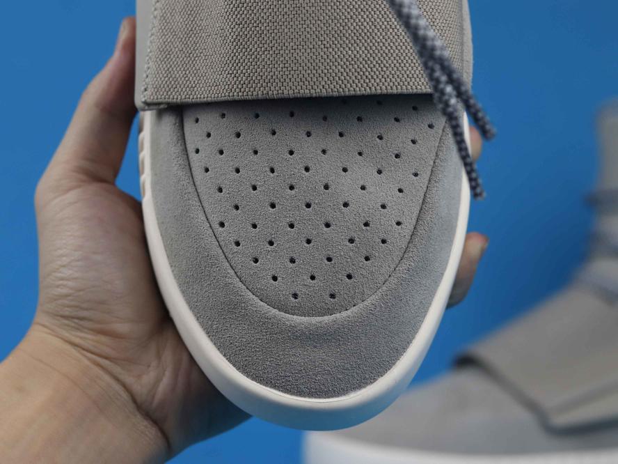 adidas-Yeezy-Boost-750-OG-Light-Brown-10