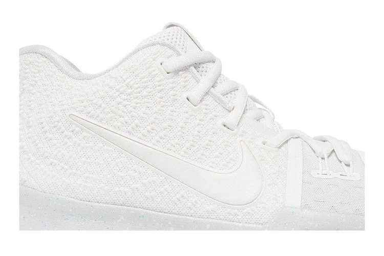 Krossovki-Nike-Kyrie-3-GS-Ivory-1