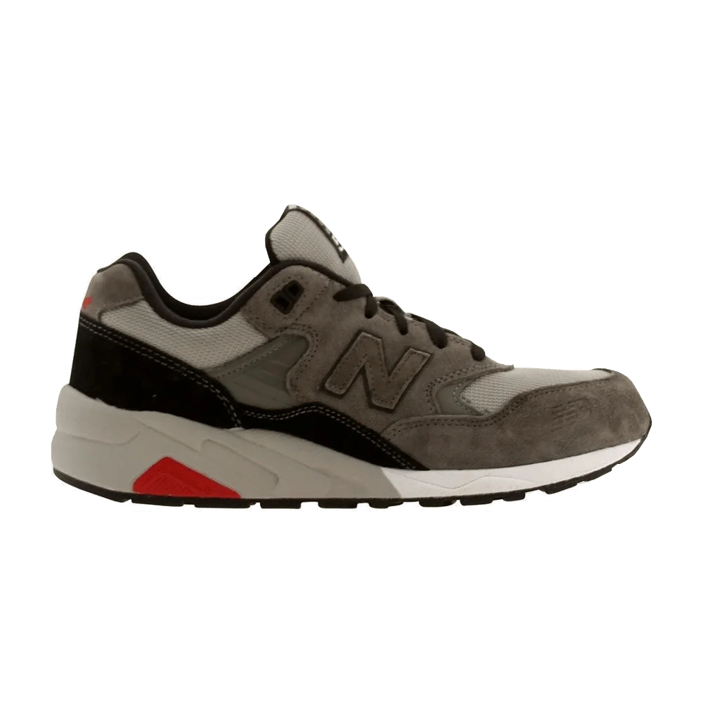 Krossovki-New-Balance-580-Elite-Edition-1