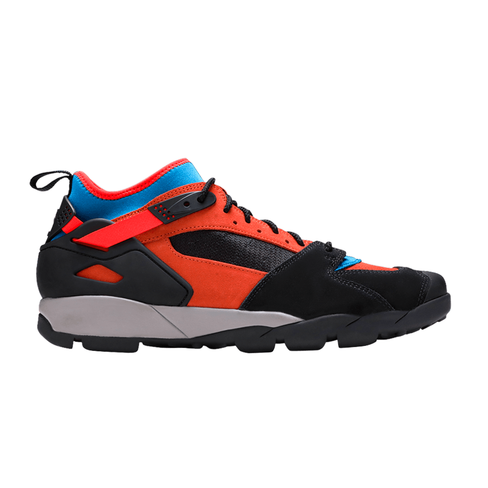 Кроссовки Nike ACG Air Revaderchi 'Black Dark Russet'