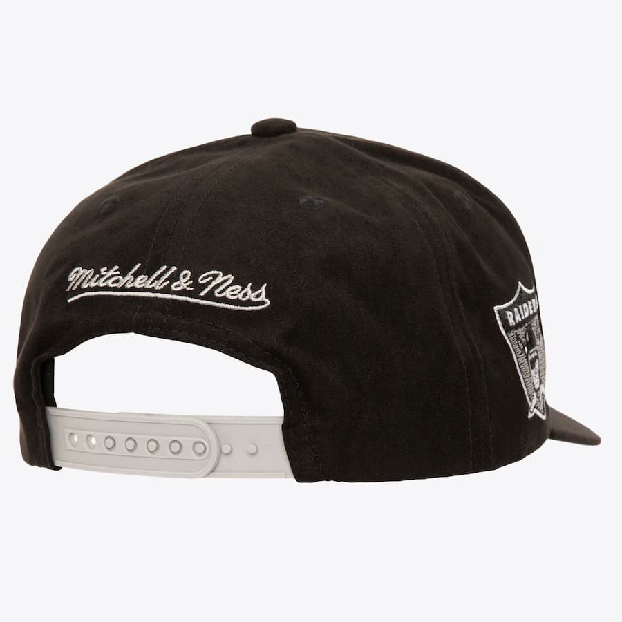 Бейсболка Mitchell & Ness Black Oakland Raiders Shady Suede Pro Snapback Hat