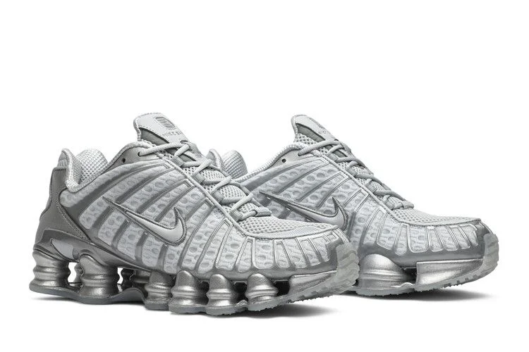 Krossovki-Nike-Shox-TL-Platinum-Chrome-7