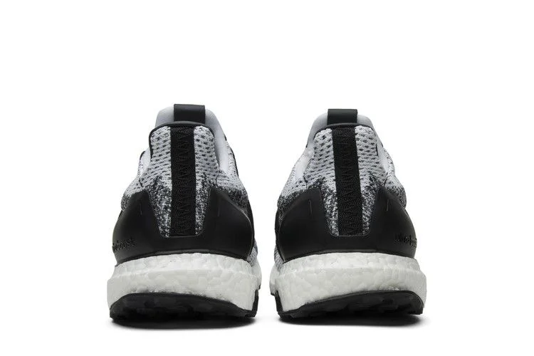 Krossovki-Sneakersnstuff-x-Social-Status-x-adidas-UltraBoost-SE-White-Black-5