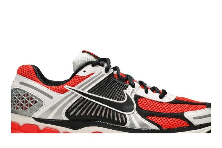 Кроссовки Nike Air Zoom Vomero 5 SE 'Bright Crimson' 2020