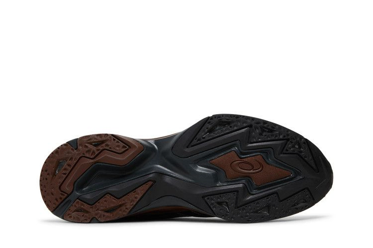 kiko-kostadinov-x-hn2-s-protoblast-chocolate-brown-1201a246-200_03