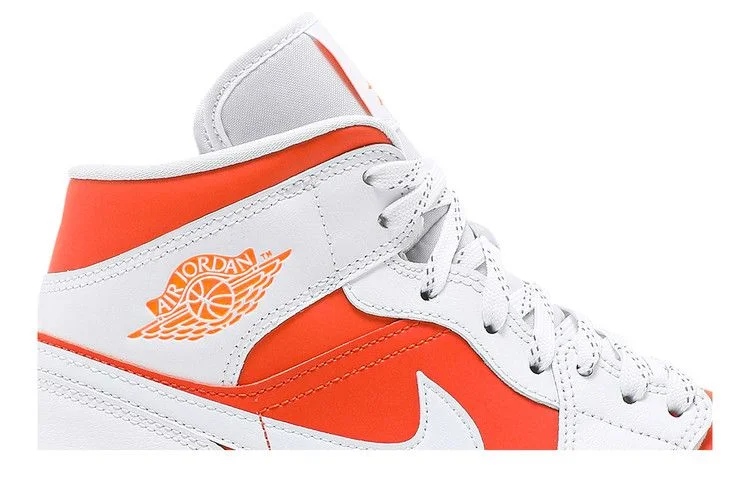 Кроссовки Wmns Air Jordan 1 Mid SE 'Bright Citrus'