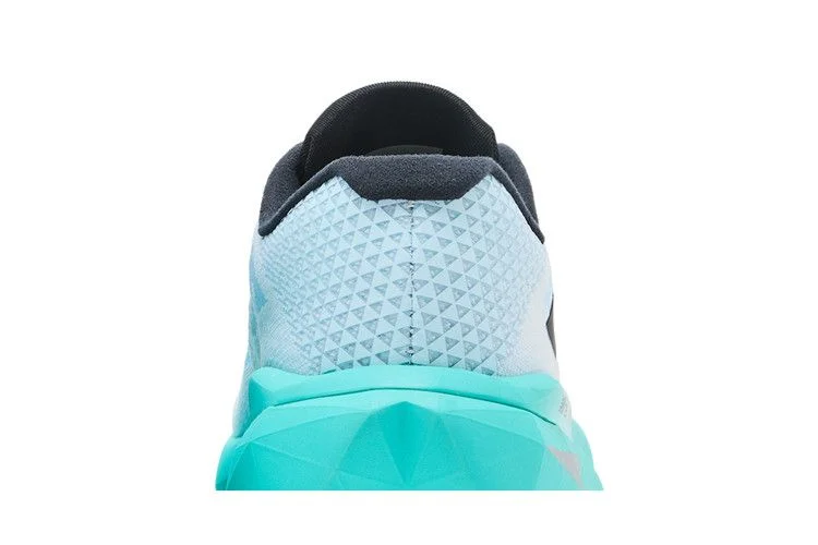 Krossovki-New-Balance-FuelCell-SuperComp-Trainer-v3-Cyber-Jade-6