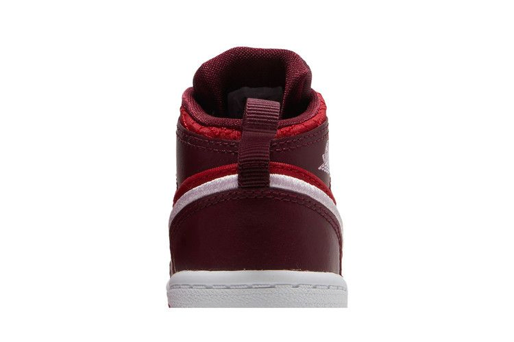 air-jordan-1-mid-se-td-red-quilted-av5172-600_06